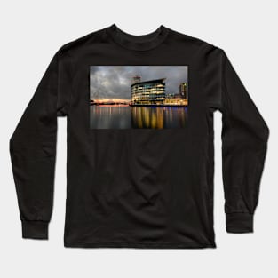 Office Building at Salford Quays with Reflection Long Sleeve T-Shirt